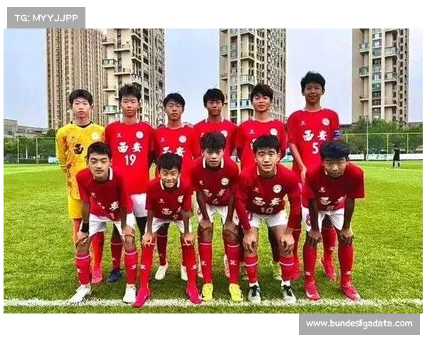 中韩青少年足球对抗赛定南举行,推动青训国际交流。